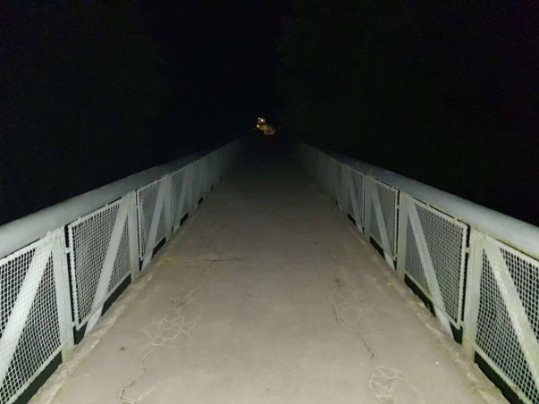 Noční hra: po vysazení na...
