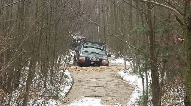 Offroad kurz zapůjčeným...