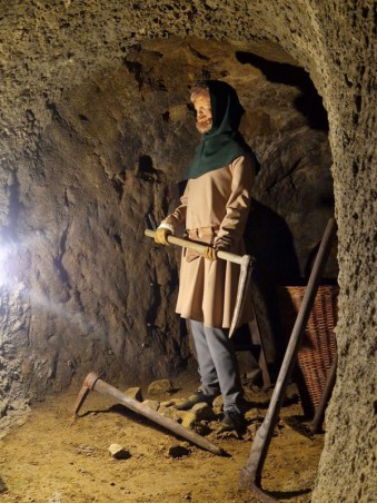 Historicky naučná outdoor...