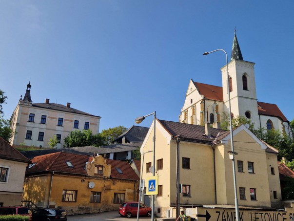 Detektivní historická...