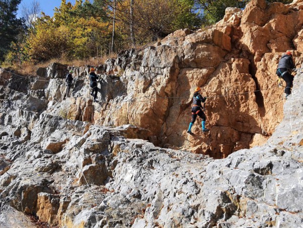 Kurz bezpečného Via ferrata...